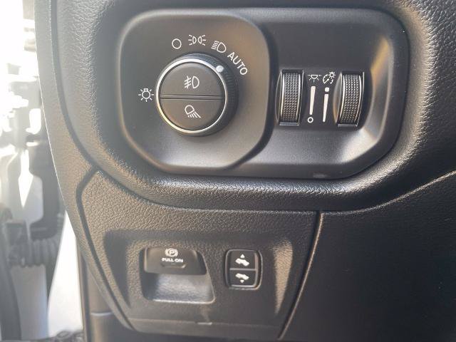 Used 2023 RAM 1500 Laramie AWD/4WD image 19