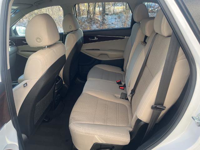 Used 2018 Kia Sorento AWD image 12