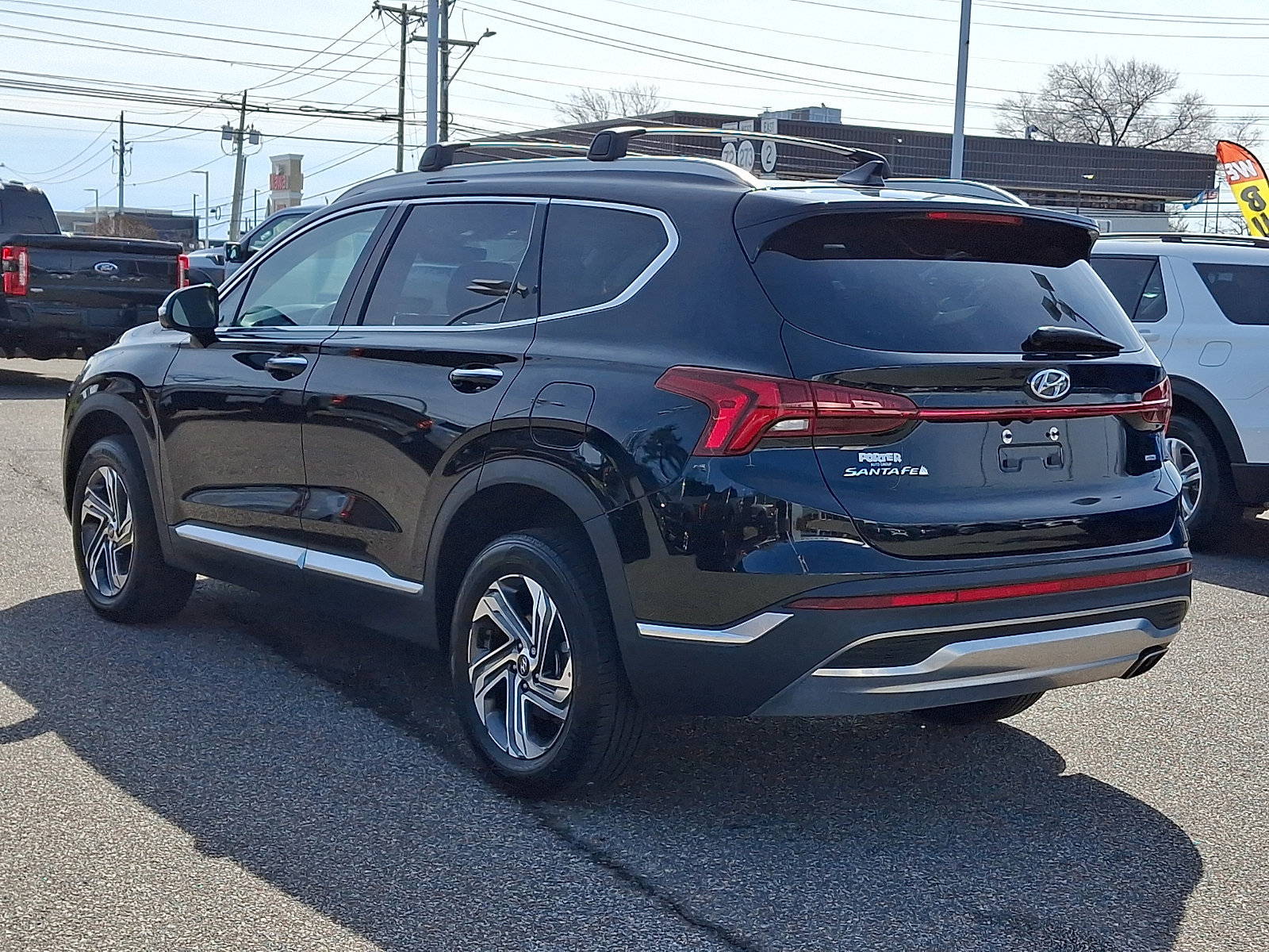 Used 2023 Hyundai Santa Fe SEL w/ Premium Package image 4