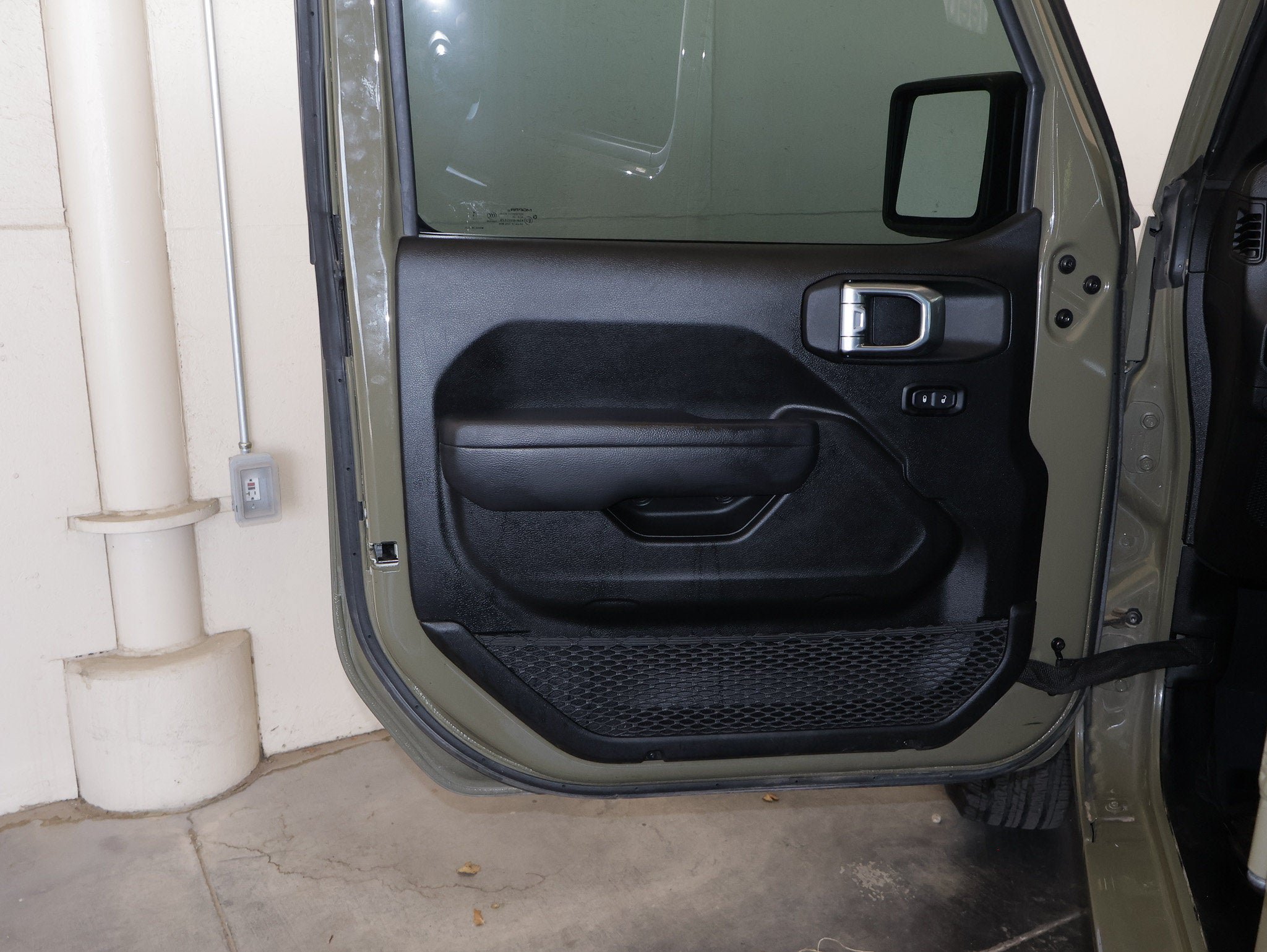 Used 2025 Jeep Wrangler Unlimited Sport AWD/4WD image 33