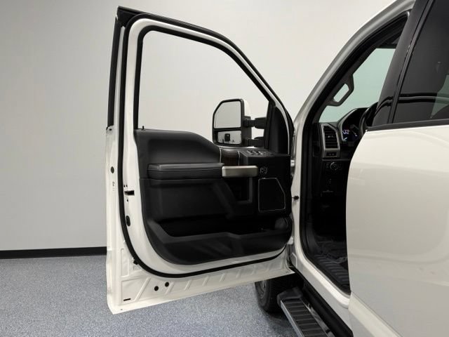 Certified 2021 Ford F250 Lariat w/ Lariat Value Package AWD/4WD image 14