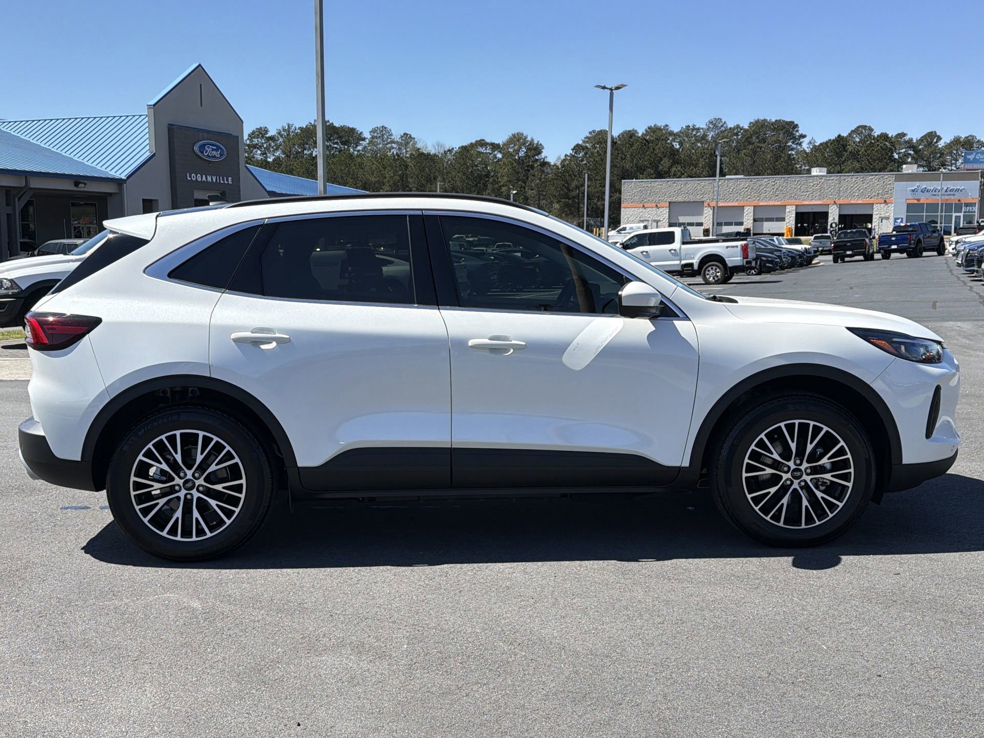 Certified 2025 Ford Escape Base w/ PHEV Premium Package image 2