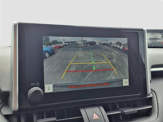 Used 2025 Toyota RAV4 XLE AWD/4WD image 7
