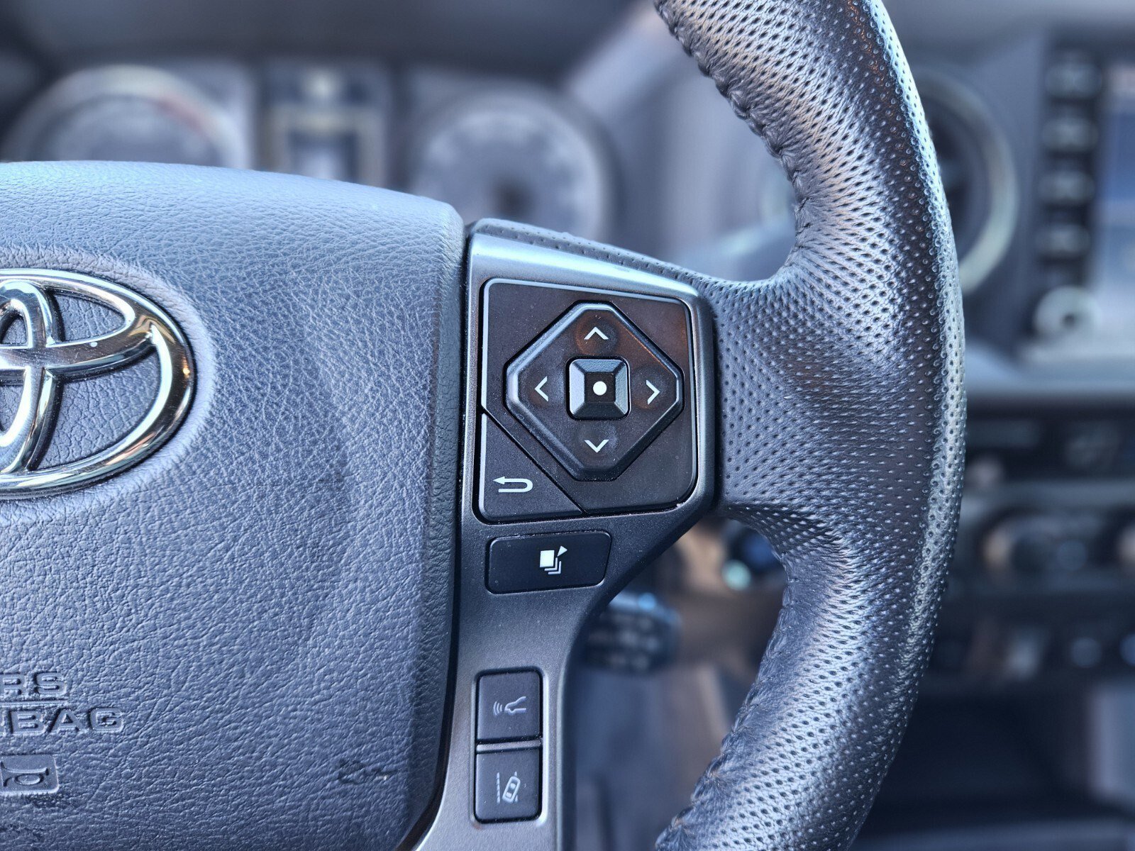 Used 2023 Toyota Tacoma TRD Sport image 29