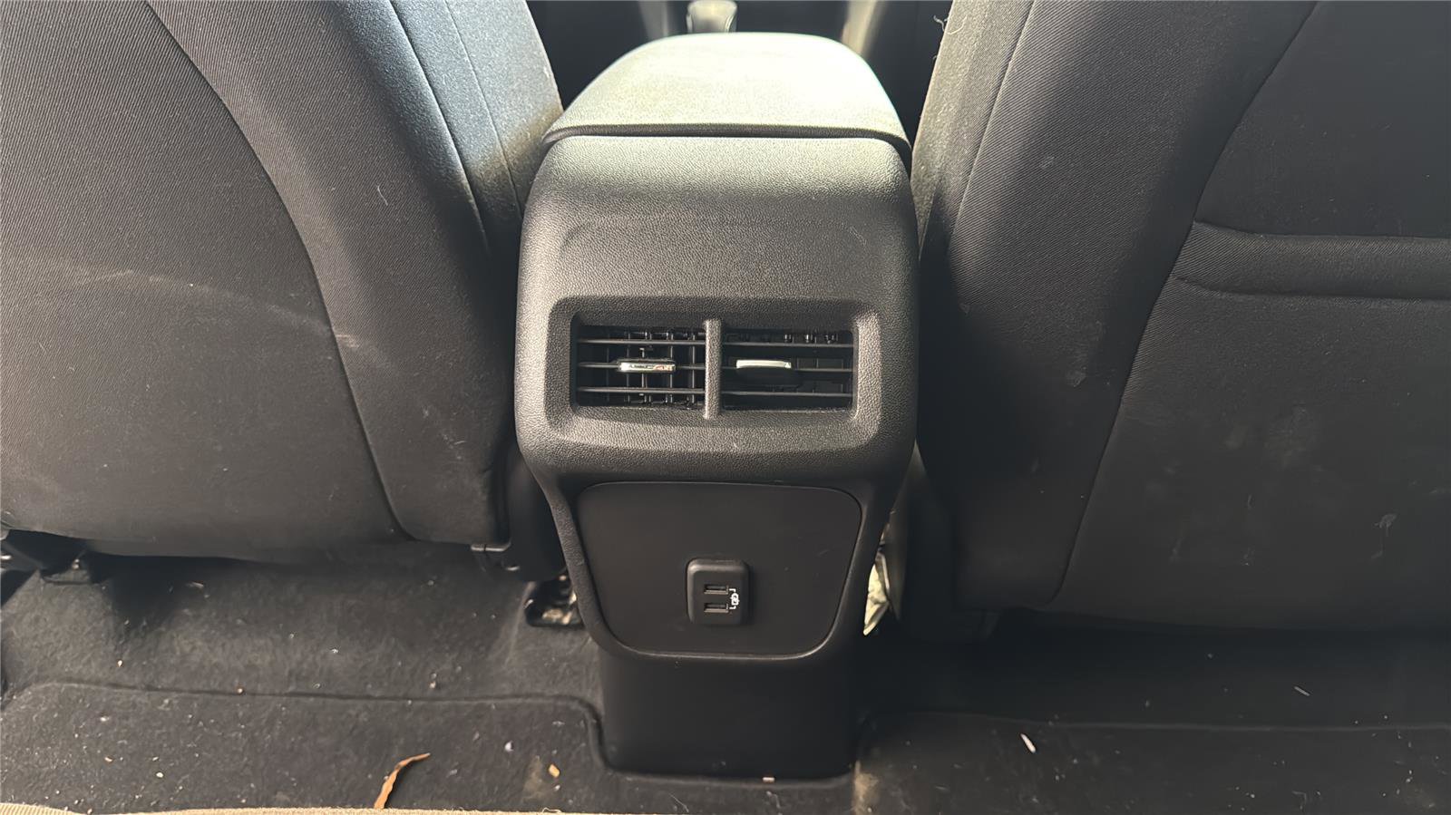 Used 2024 Chevrolet Equinox LT FWD image 28