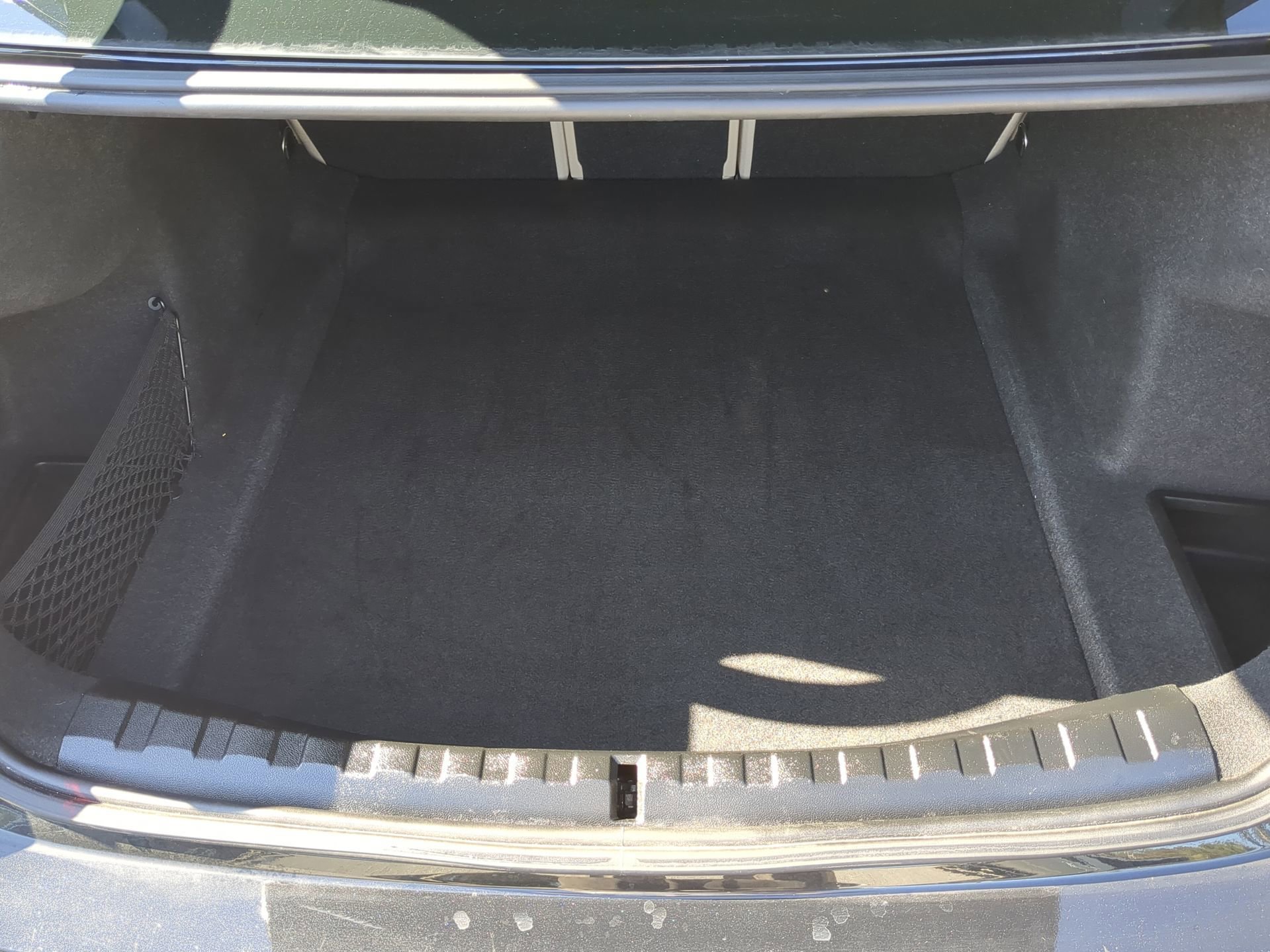 Used 2023 BMW 330i Sedan w/ Driving Assistance Package image 38