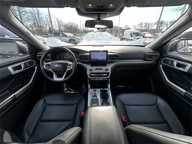 Certified 2023 Ford Explorer XLT w/ Equipment Group 202A image 10