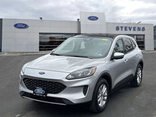 Certified 2020 Ford Escape SE image 2