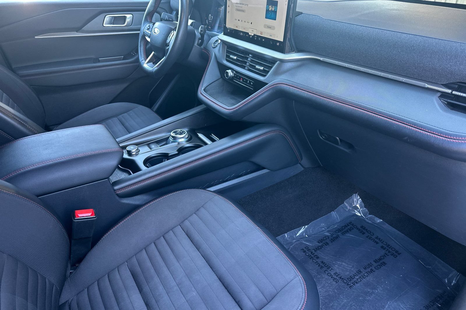 Certified 2025 Ford Explorer ST-Line AWD/4WD image 16