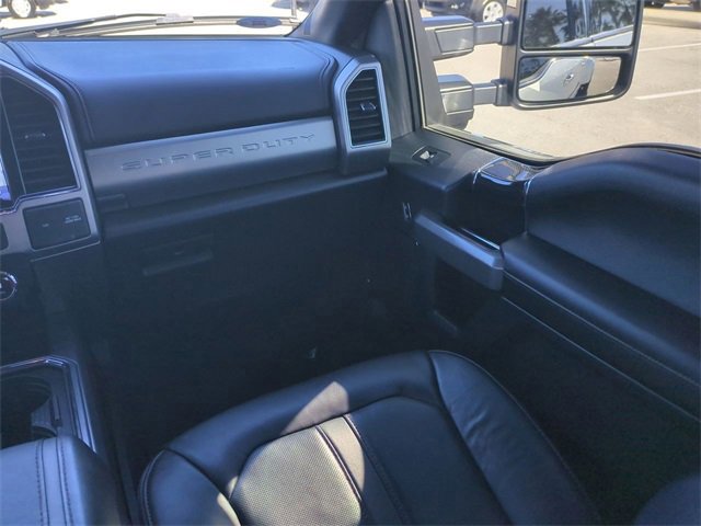 Certified 2022 Ford F450 Platinum w/ FX4 Off-Road Package image 16