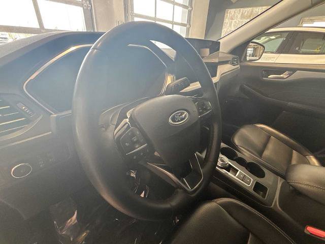 Certified 2024 Ford Escape Platinum image 9
