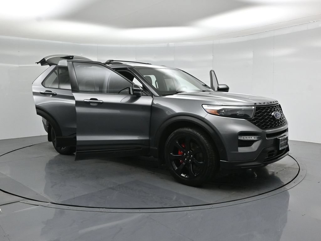 Certified 2021 Ford Explorer ST w/ Equipment Group 401A AWD/4WD image 32