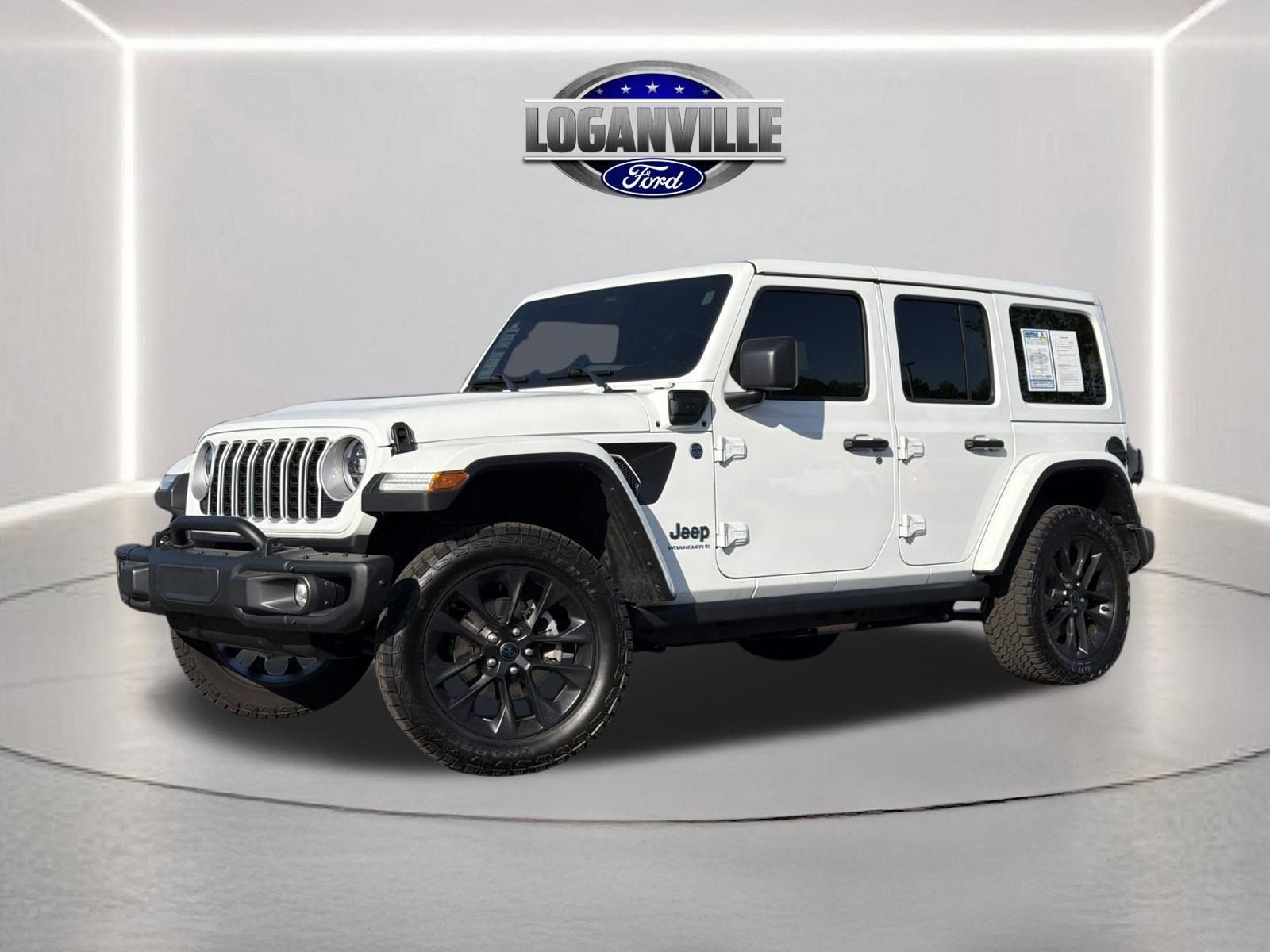 Used 2025 Jeep Wrangler Unlimited Sahara AWD/4WD image 7
