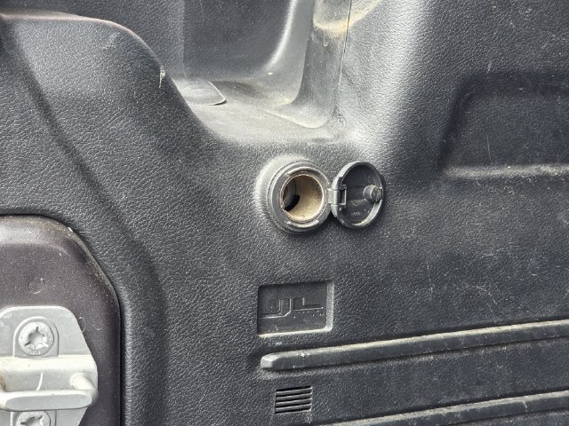 Used 2018 Jeep Wrangler Unlimited Sport S AWD/4WD image 30