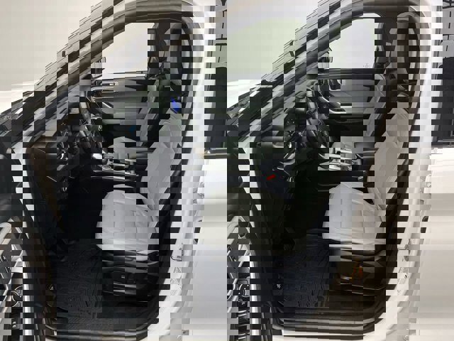 Certified 2021 Ford Explorer XLT w/ Equipment Group 202A image 3