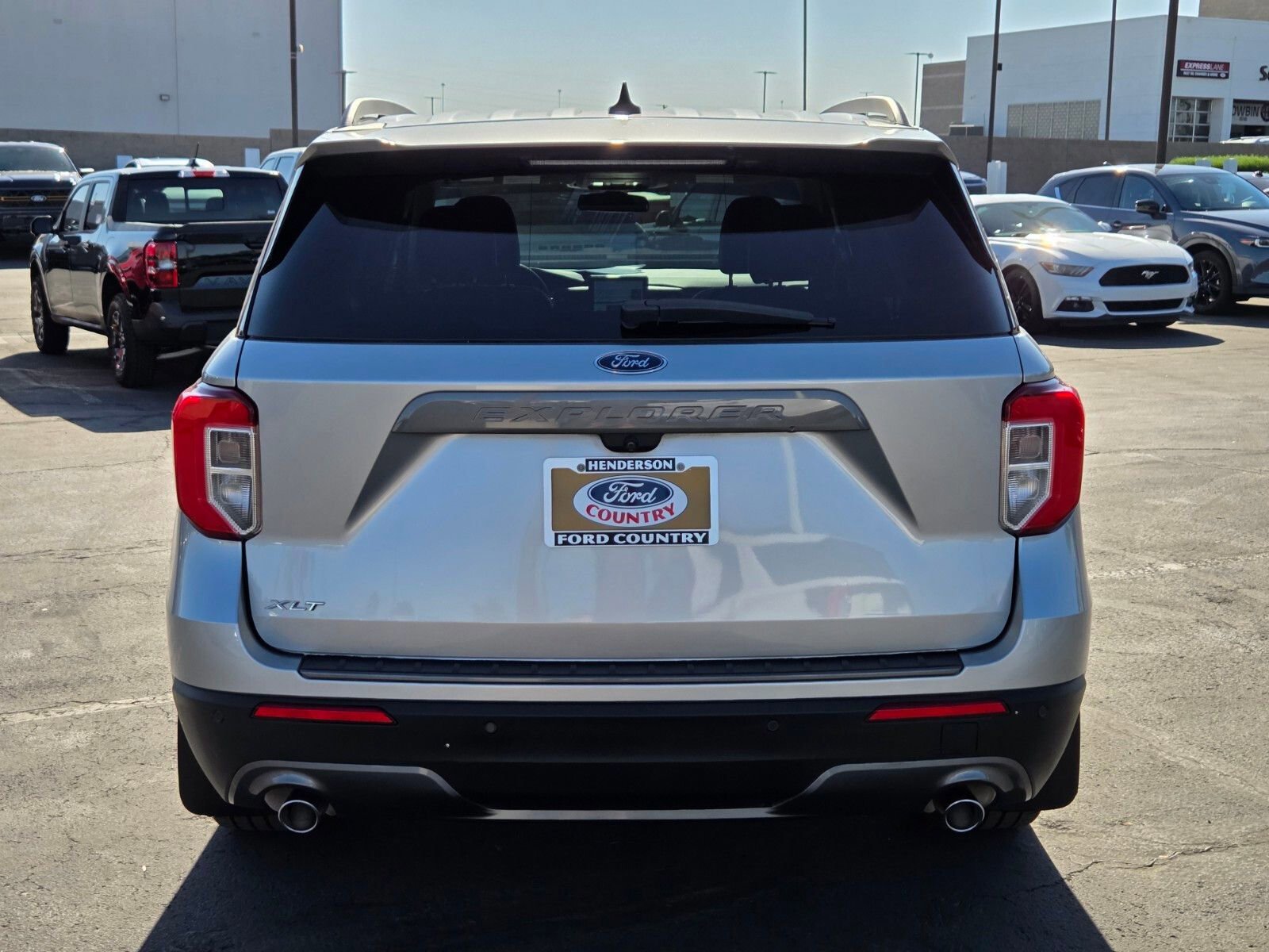 Certified 2021 Ford Explorer XLT w/ Equipment Group 202A image 4