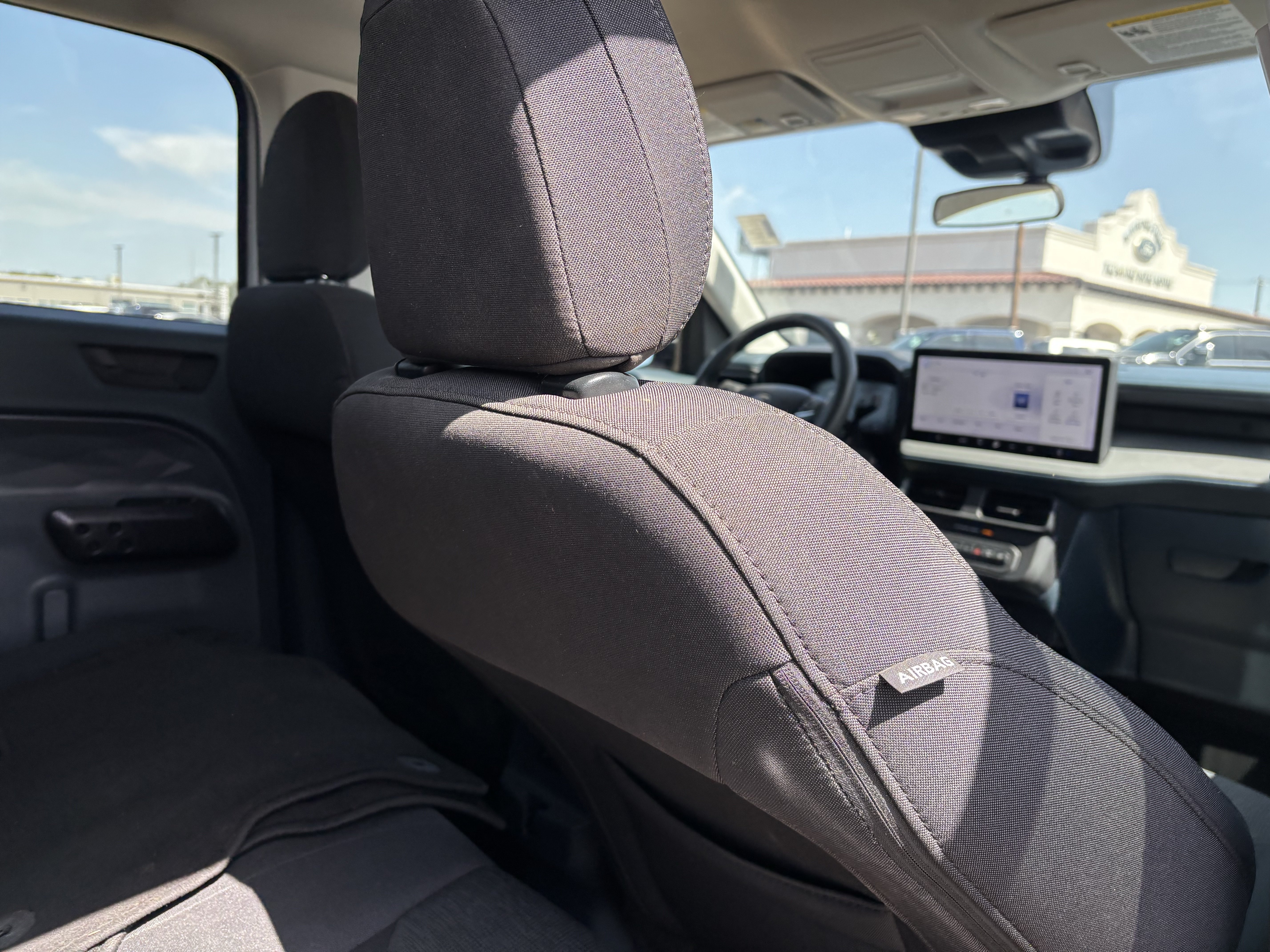 Certified 2025 Ford Maverick XL FWD image 19