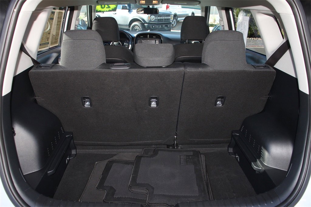 Used 2020 Kia Soul LX image 25