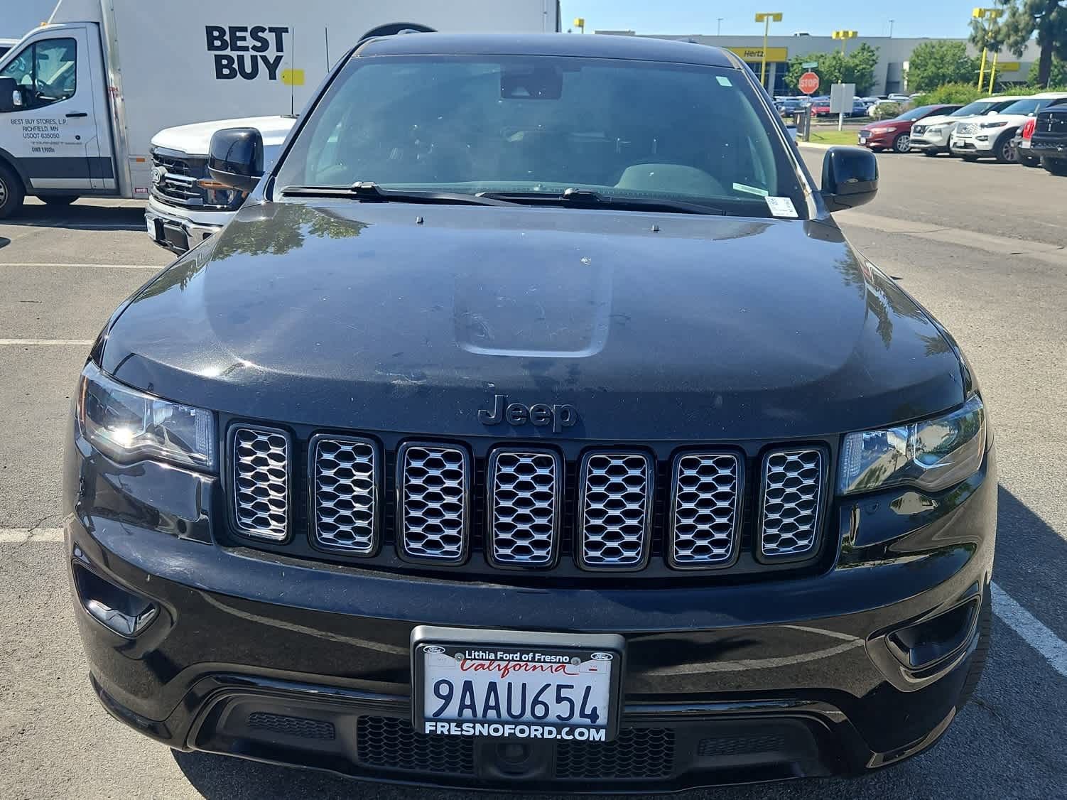 Used 2022 Jeep Grand Cherokee Laredo X AWD/4WD image 4
