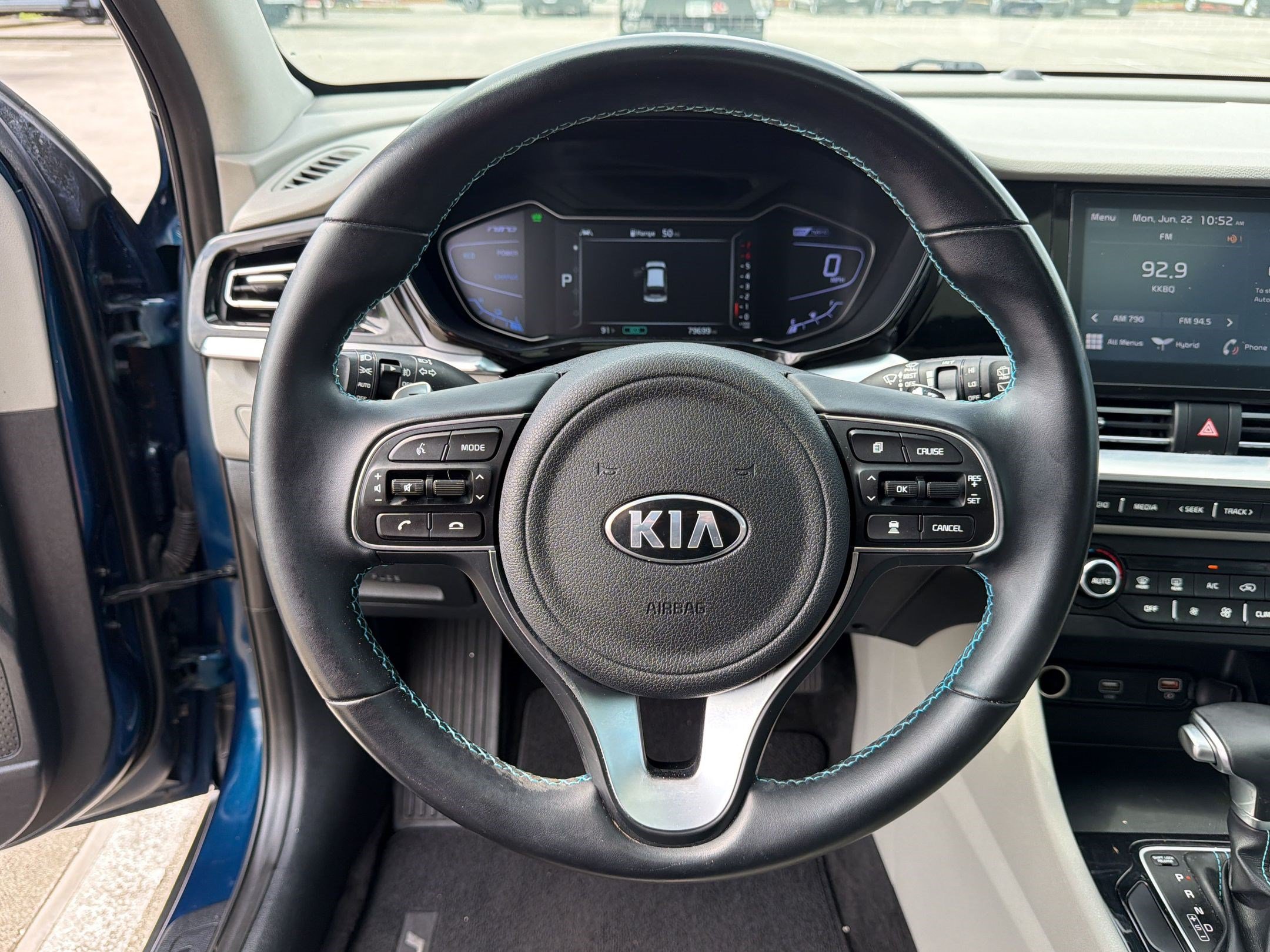 Used 2021 Kia Niro Touring FWD image 17