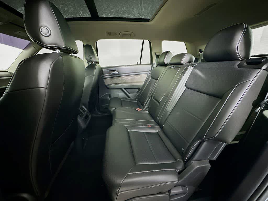 Used 2021 Volkswagen Atlas SE w/ Panoramic Sunroof Package FWD image 13