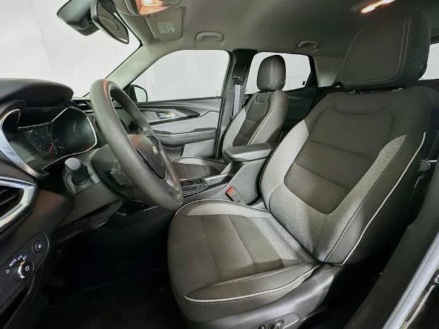 Used 2023 Chevrolet TrailBlazer LT w/ Convenience Package FWD image 12