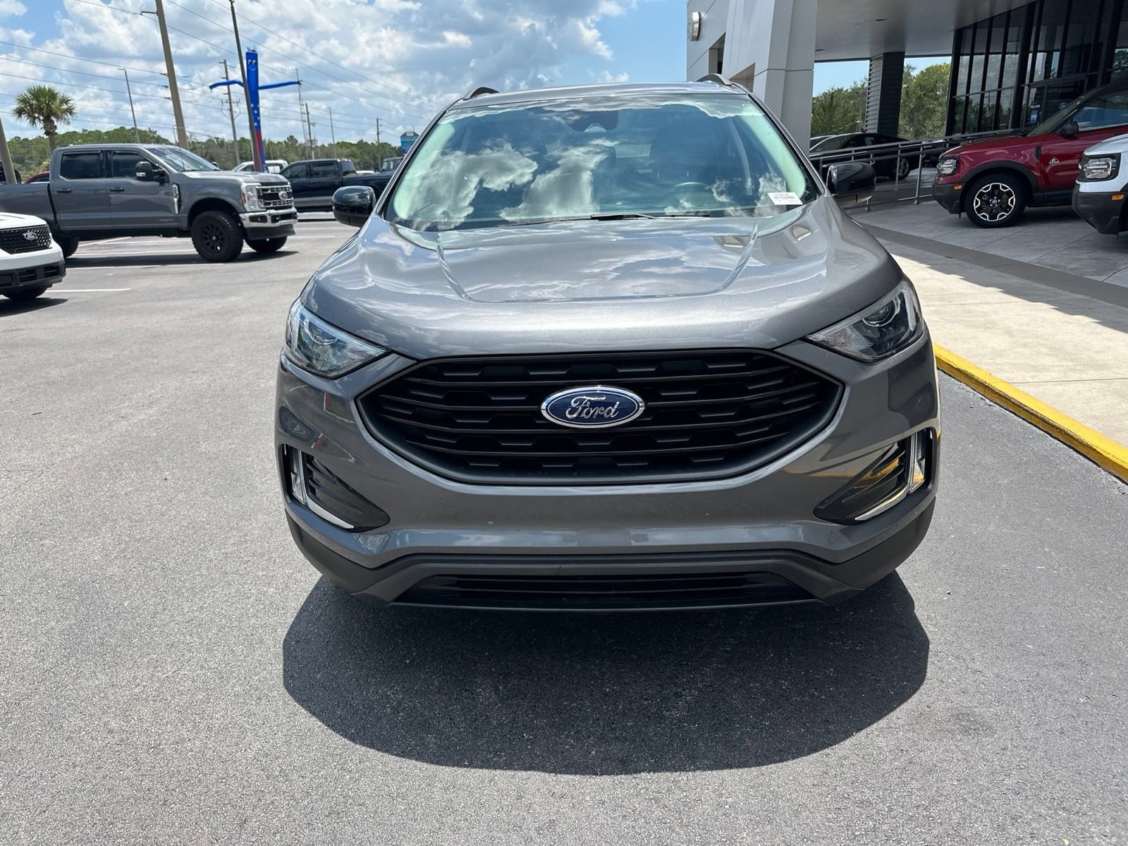 Certified 2022 Ford Edge SEL w/ Sport Appearance Package AWD/4WD image 11