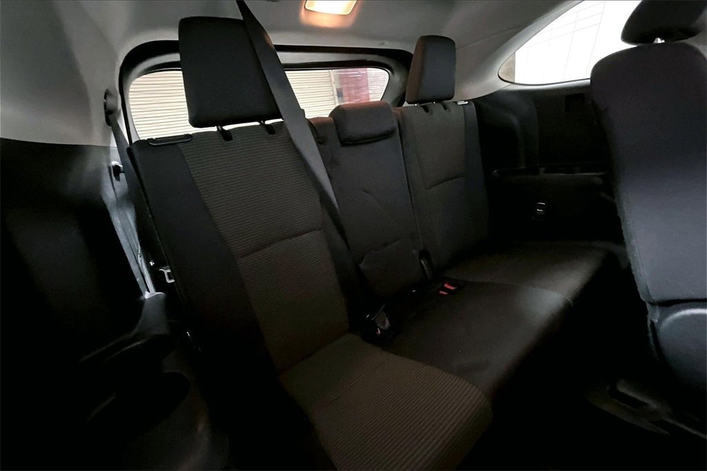 Used 2024 Toyota Highlander LE image 23