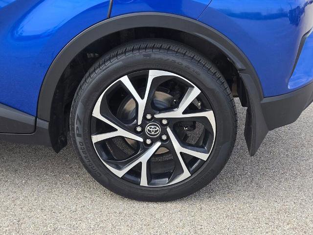 Used 2018 Toyota C-HR XLE image 14