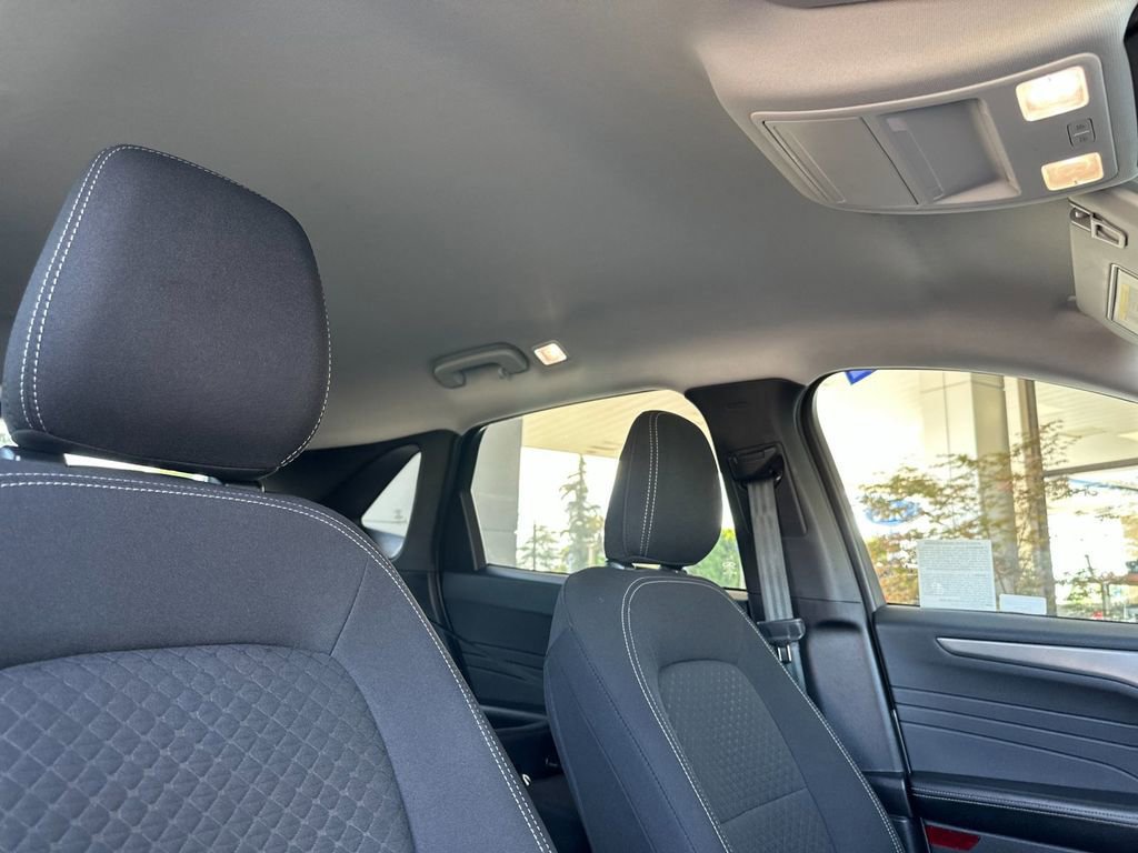 Certified 2023 Ford Escape Active FWD image 16