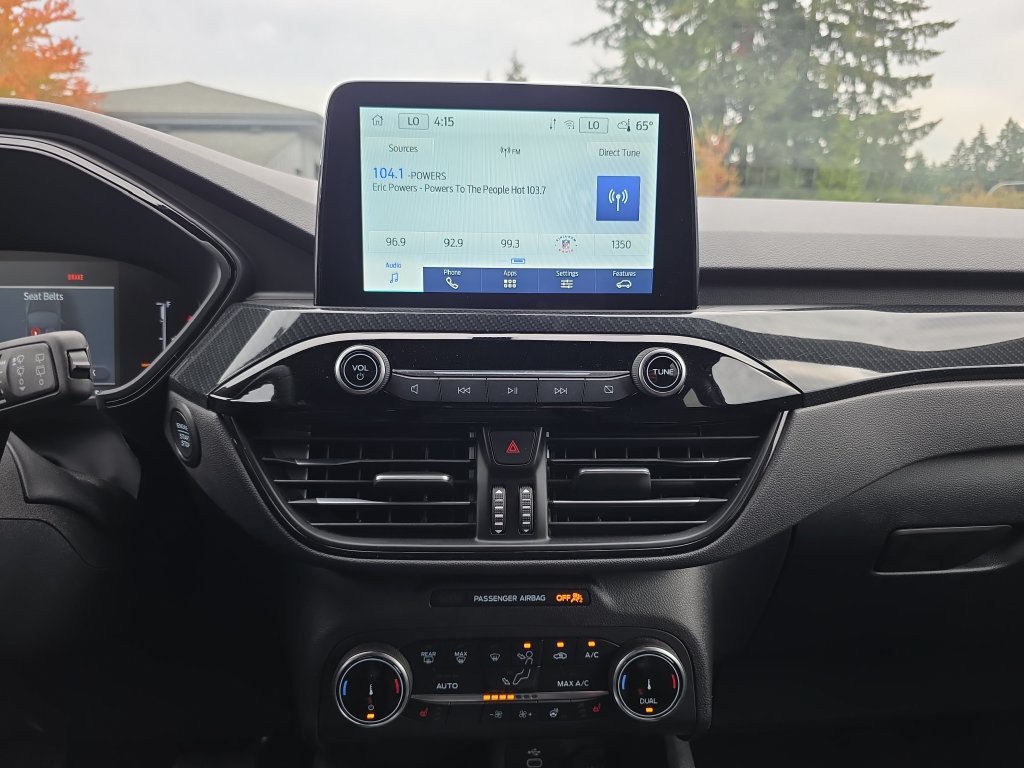 Certified 2025 Ford Escape ST-Line Select AWD/4WD image 27