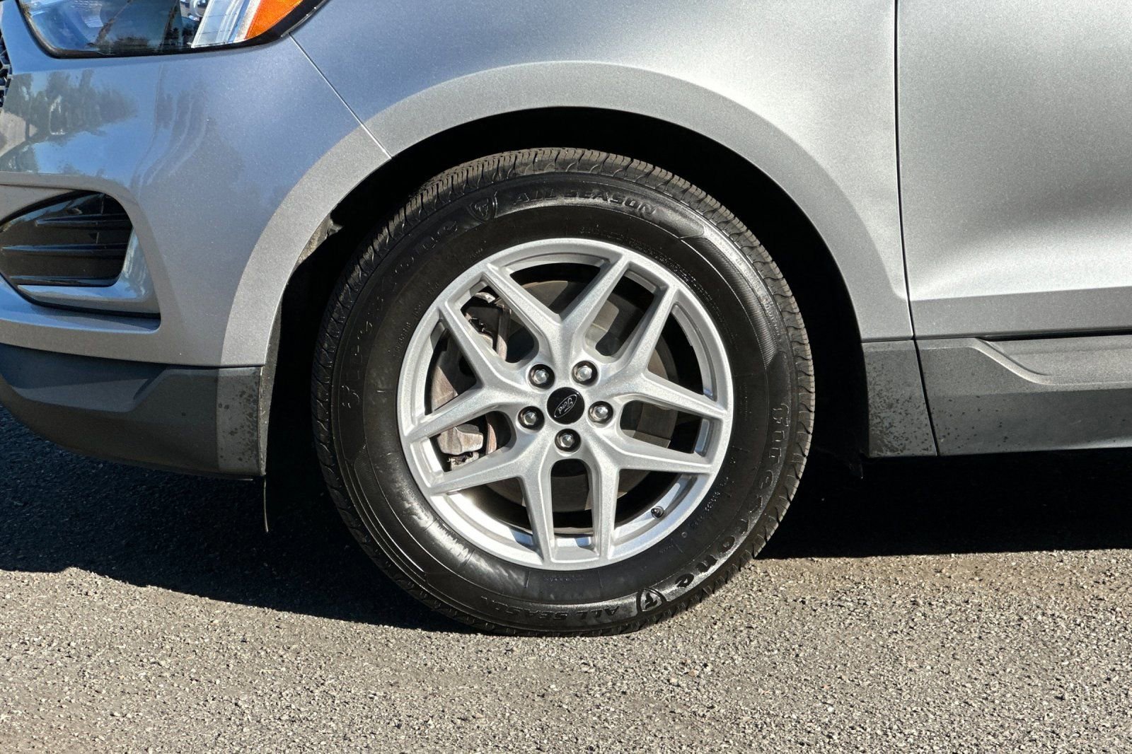 Certified 2024 Ford Edge SEL image 43