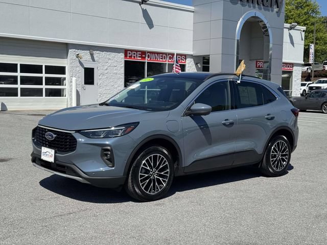 Certified 2023 Ford Escape SE w/ PHEV Premium Package FWD image 5