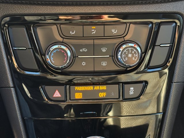 Used 2020 Buick Encore Preferred AWD/4WD image 5