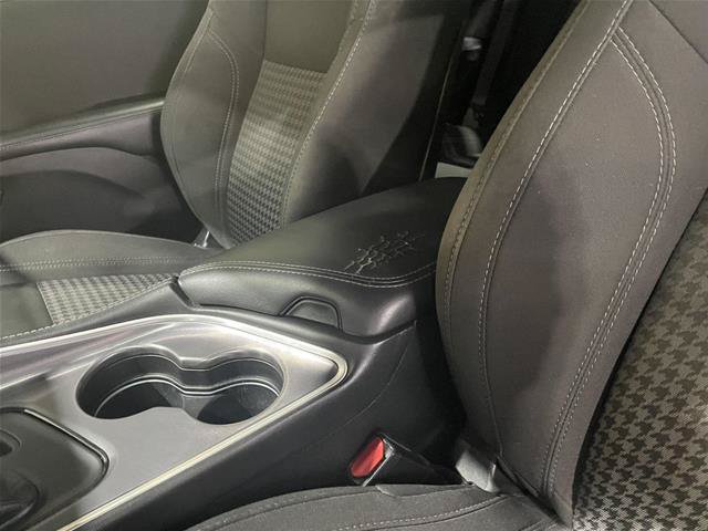 Used 2019 Dodge Challenger SXT RWD image 29