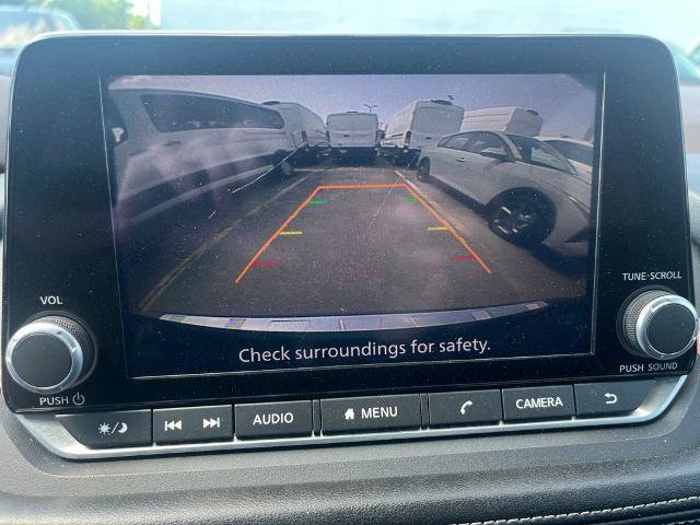 Used 2023 Nissan Rogue SV FWD image 13