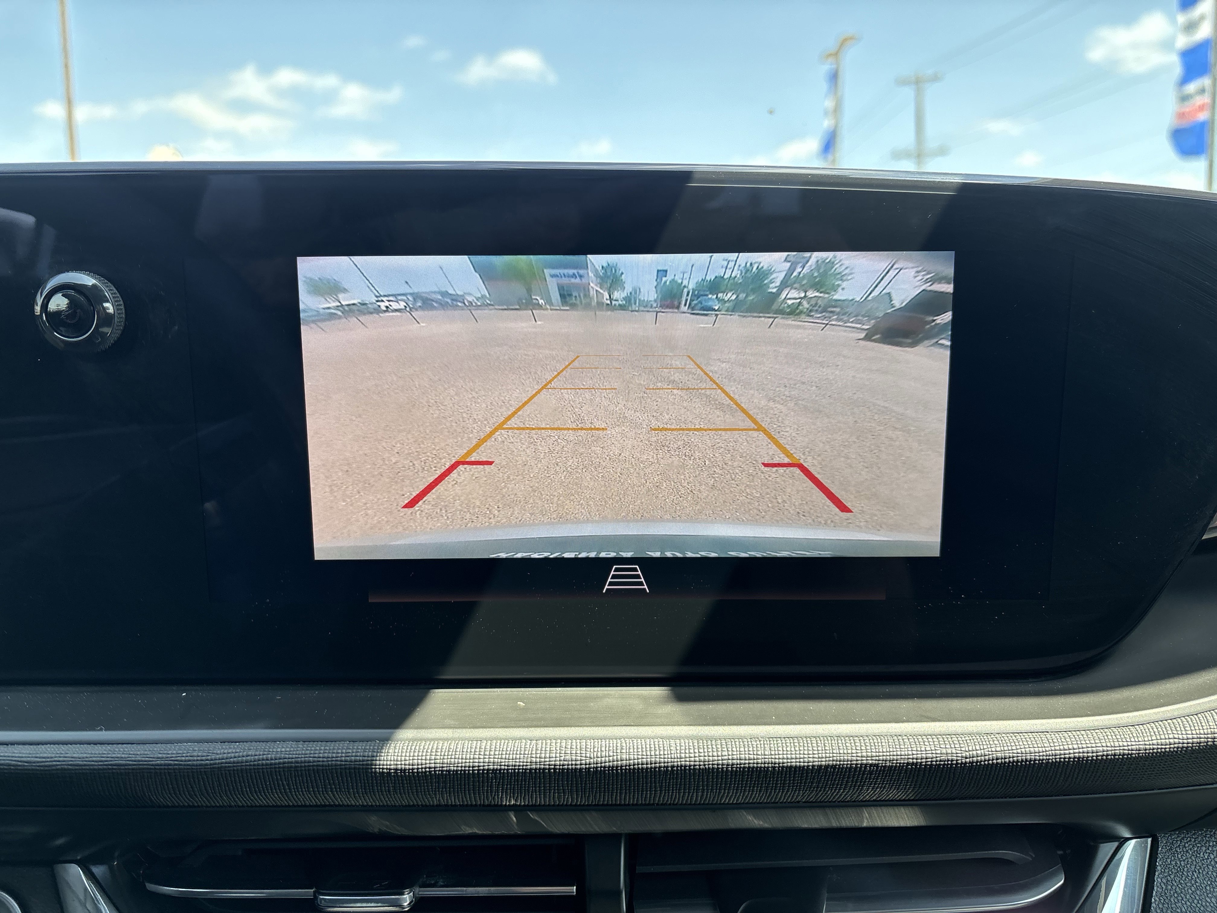 Used 2025 Buick Envista Preferred image 36