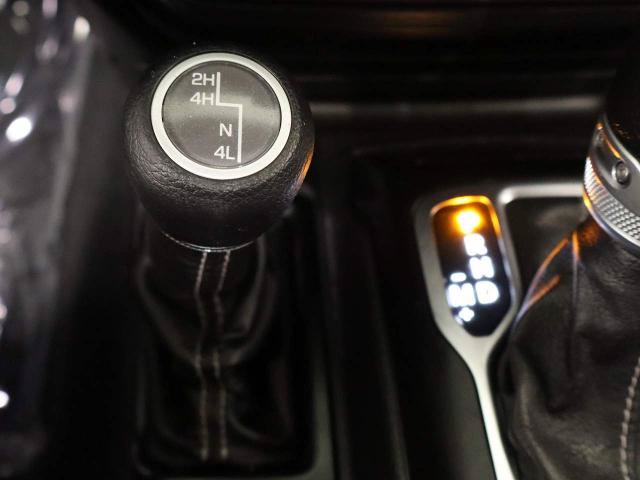 Used 2022 Jeep Gladiator Overland AWD/4WD image 39