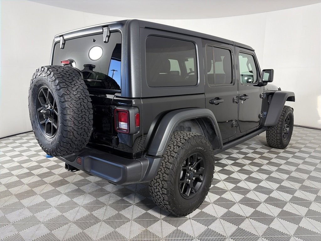 Used 2024 Jeep Wrangler Unlimited image 7