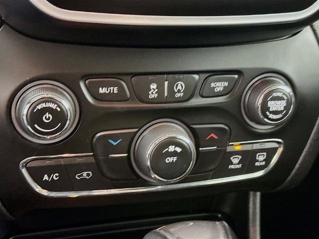 Used 2021 Jeep Cherokee Sport w/ Popular Appearance Group AWD/4WD image 16