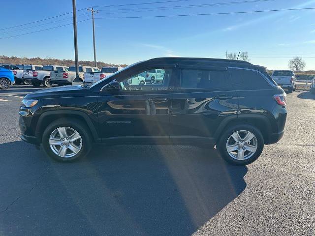 Used 2022 Jeep Compass Latitude image 23