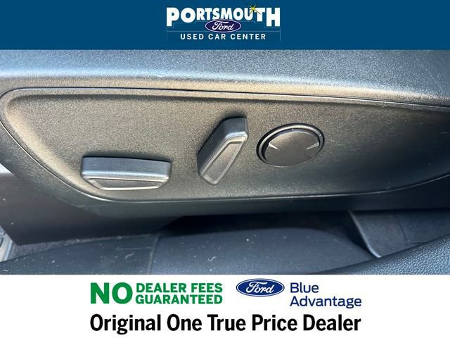 Certified 2022 Ford Escape SE w/ SE Sport Appearance Package image 27