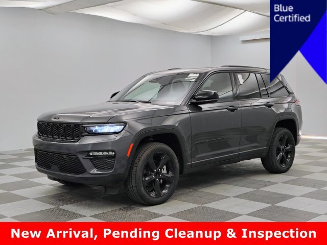 Used 2024 Jeep Grand Cherokee Limited w/ Black Appearance Package