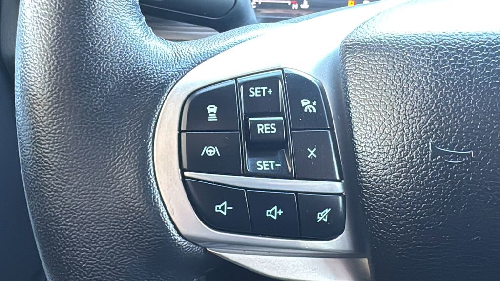 Certified 2022 Ford Explorer Limited w/ Hybrid Equipment Group 310A image 12