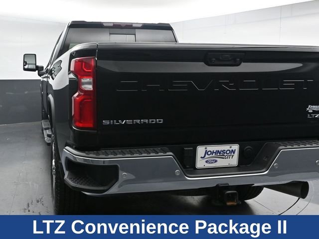 Used 2022 Chevrolet Silverado 2500 LTZ w/ LTZ Plus Package AWD/4WD image 10