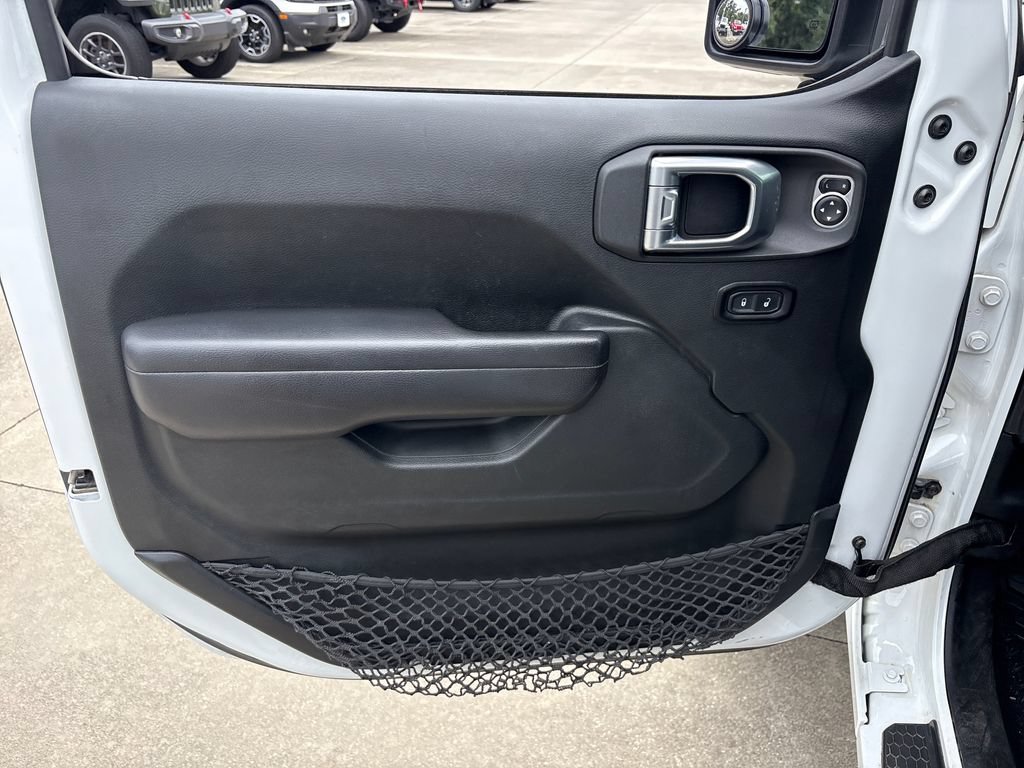 Used 2018 Jeep Wrangler Unlimited Sport S AWD/4WD image 15