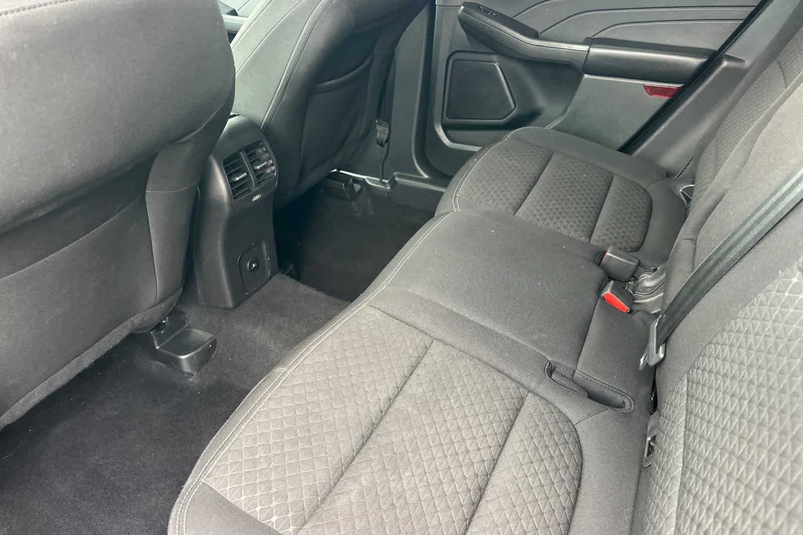 Certified 2023 Ford Escape Active w/ Cold Weather Package FWD image 4
