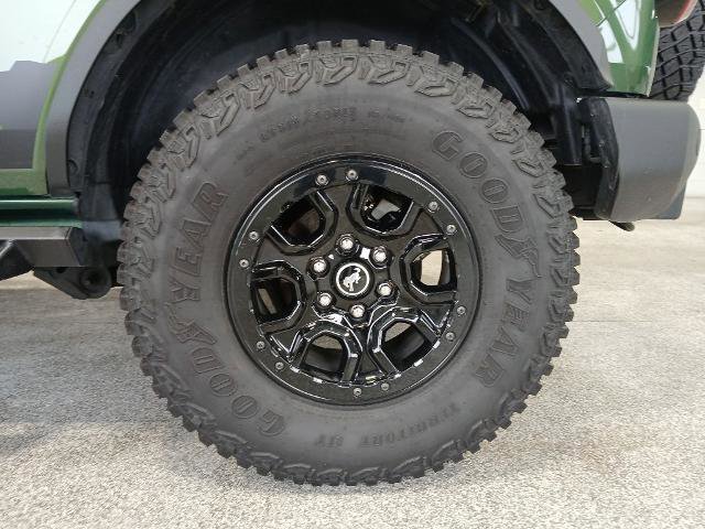 Certified 2023 Ford Bronco Wildtrak image 9