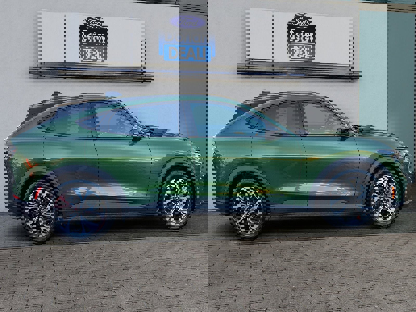 Certified 2025 Ford Mustang Mach-E Select w/ Comfort Package Lite image 6