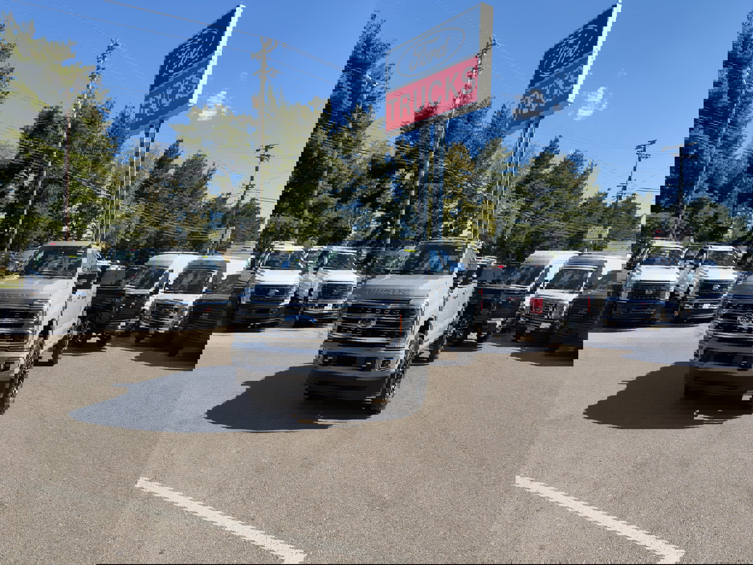 Certified 2024 Ford F350 Platinum image 1